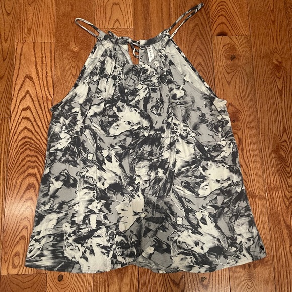 Fabletics Tank Top - Picture 1 of 2